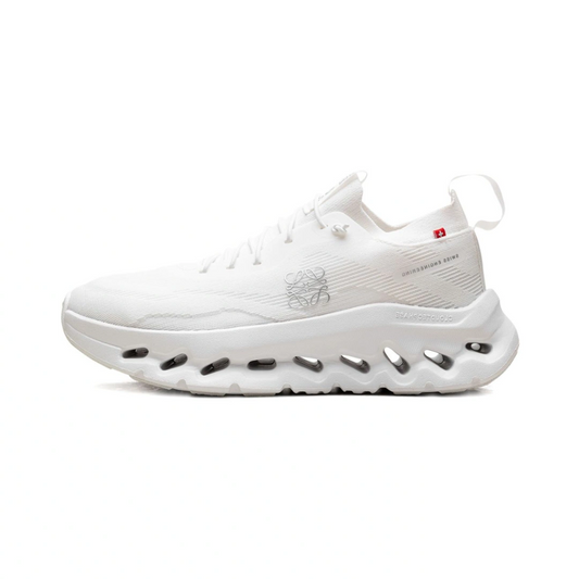 On cloud X Loewe Cloudtilt Triple White