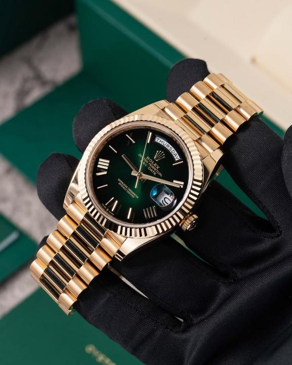 Rolex Oyster Perpetual Day Date Automatic (With Og Box)